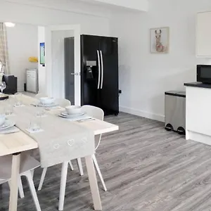  Holiday home Copley Loft 3 Bedroom House With Patio United Kingdom